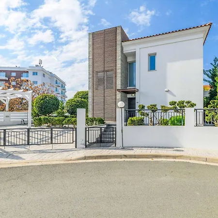 Blue Pelagos 프로타라스